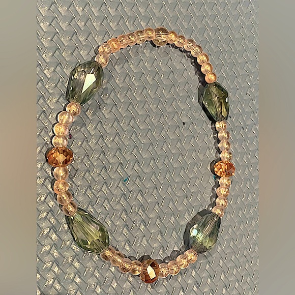 🍂 Handmade Stretch Necklace & Bracelet 🍂 - Picture 3 of 3